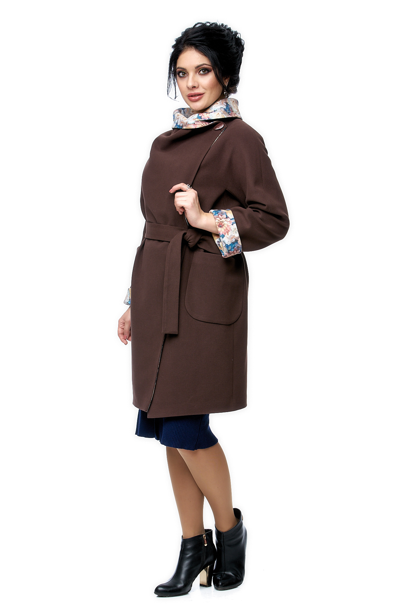 Женское пальто из текстиля с воротником 8001033-2